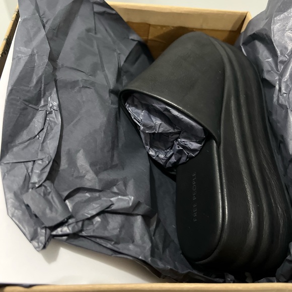 🌻🆕FREE PEOPLE Harbor Flatform Sandals-Black-Size 8 - Picture 15 of 16